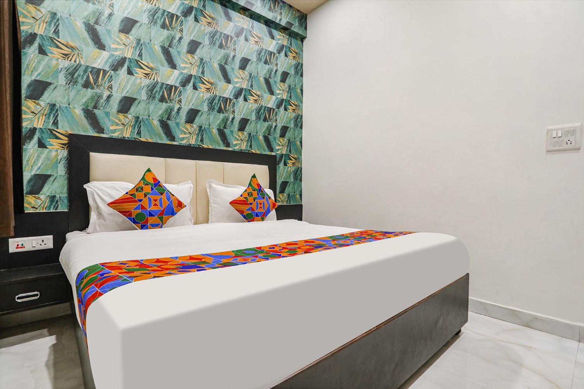Fabhotel Aaradhya Residency Agra  Bagian luar foto