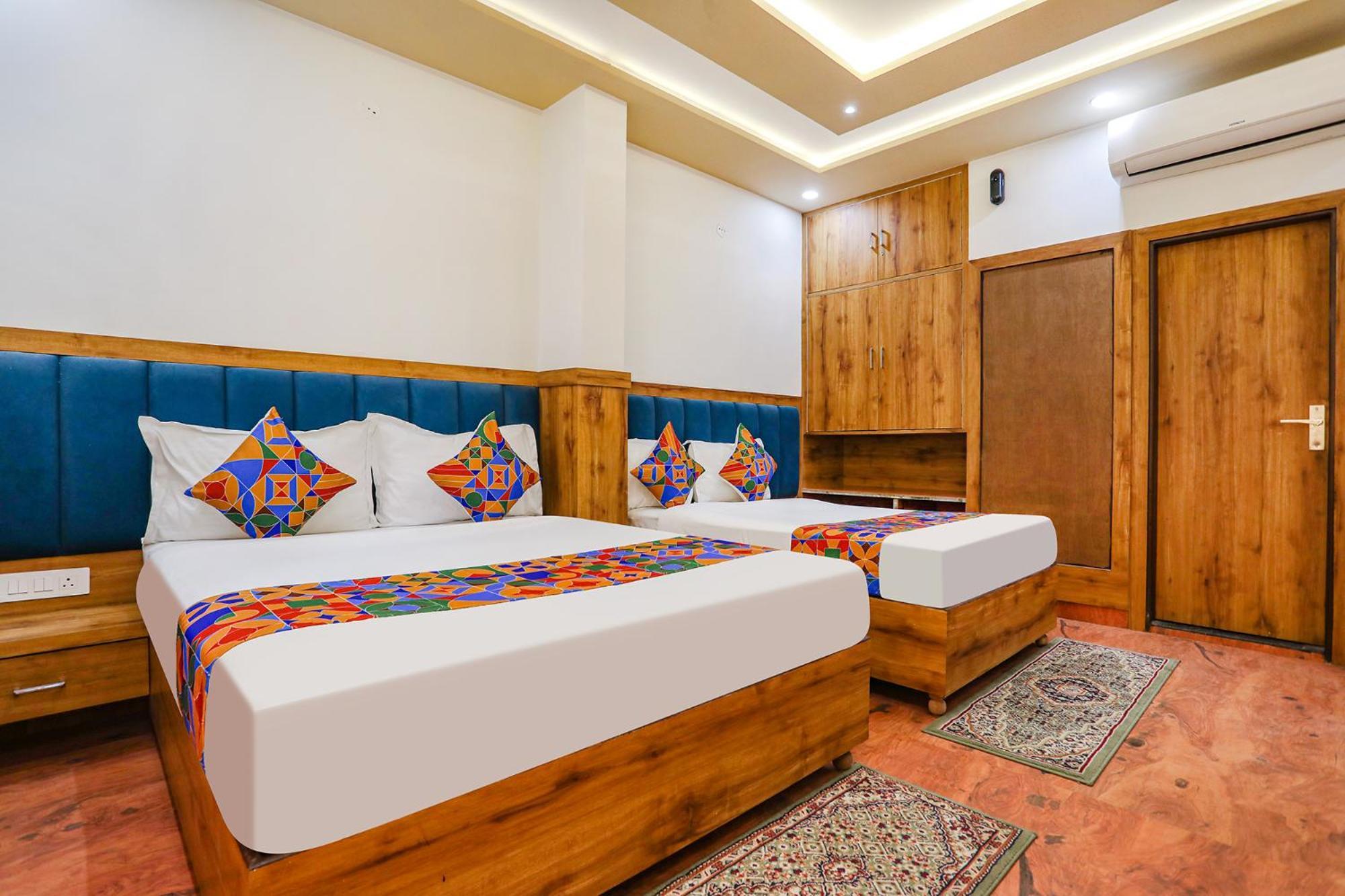 Fabhotel Aaradhya Residency Agra  Bagian luar foto