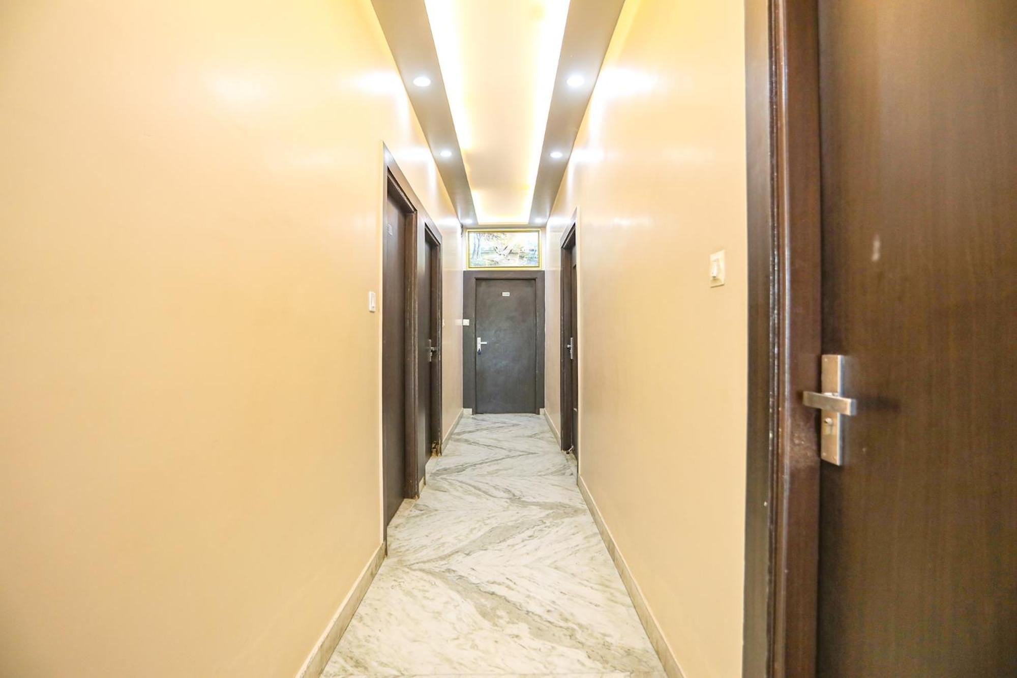 Fabhotel Aaradhya Residency Agra  Bagian luar foto