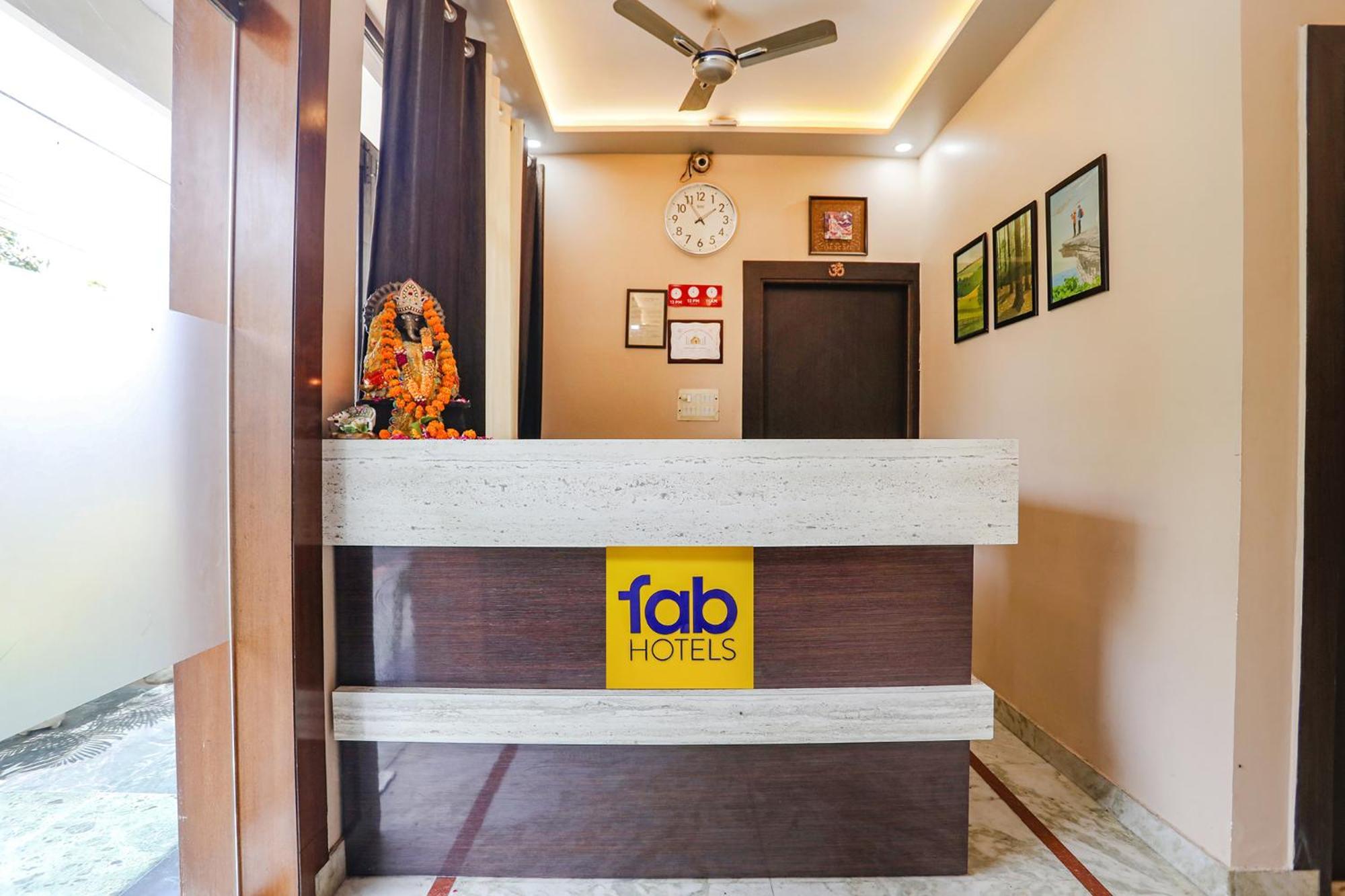 Fabhotel Aaradhya Residency Agra  Bagian luar foto