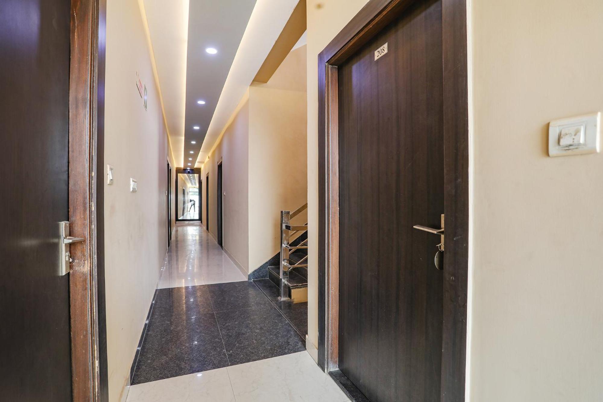 Fabhotel Aaradhya Residency Agra  Bagian luar foto